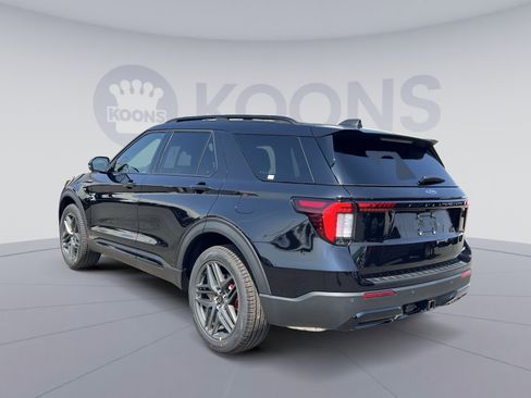 New 2026 Ford Explorer ST-Line image 4