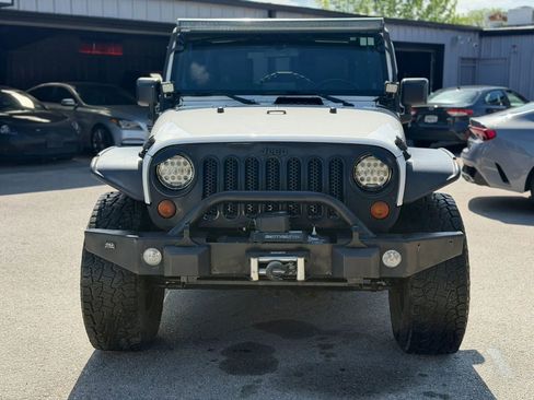 Used 2010 Jeep Wrangler Unlimited Rubicon w/ Trailer Tow Group AWD/4WD image 2
