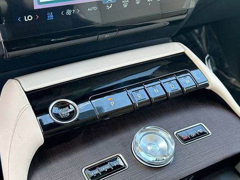 New 2027 Lincoln Navigator Reserve AWD/4WD image 28