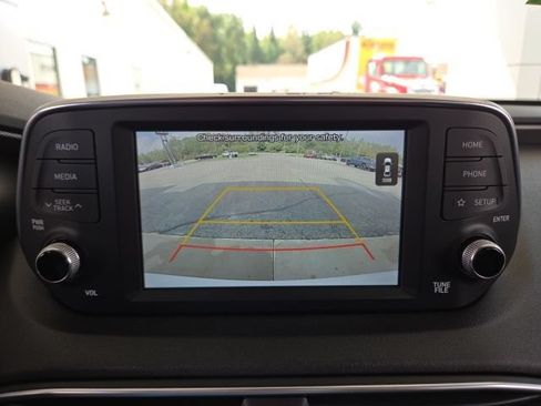 Used 2019 Hyundai Santa Fe AWD image 11