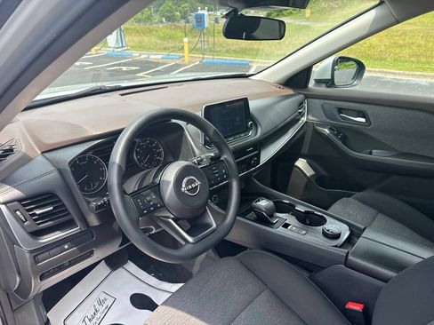 Used 2023 Nissan Rogue SV AWD/4WD image 18