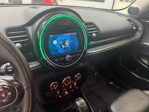 Used 2018 MINI Cooper Clubman S image 23