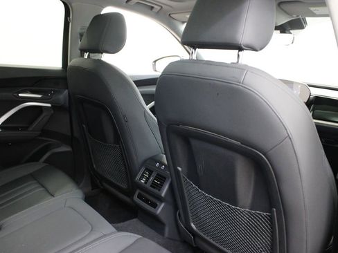 Certified 2025 Audi Q5 Premium w/ Convenience Package image 22