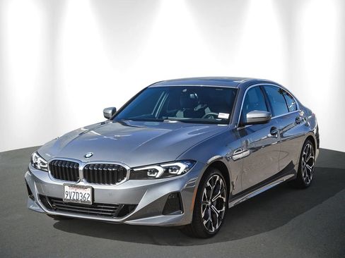Used 2026 BMW 330i Sedan w/ Convenience Package RWD image 3