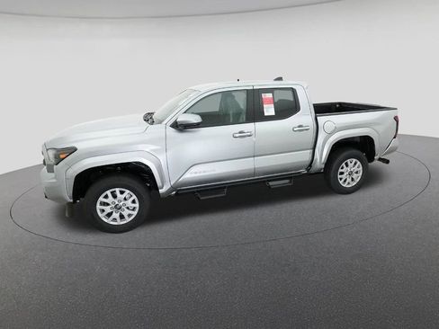 New 2026 Toyota Tacoma SR5 image 2