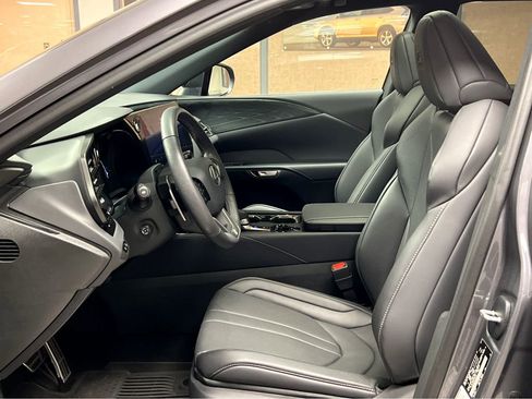 Certified 2023 Lexus RX 350 F Sport w/ Accessory Package image 9