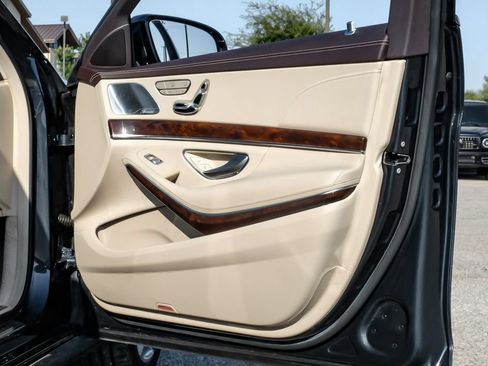 Used 2019 Mercedes-Benz S 560 Sedan image 49