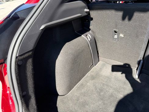 Used 2022 Nissan Kicks SR w/ Interior Electronics Package image 27