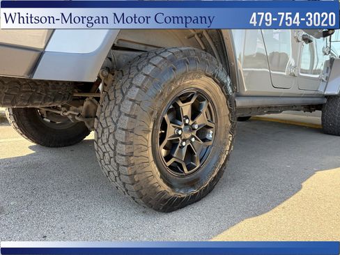 Used 2021 Jeep Gladiator Sport AWD/4WD image 36