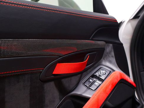 Used 2018 Porsche 911 GT2 RS w/ Weissach Package image 81