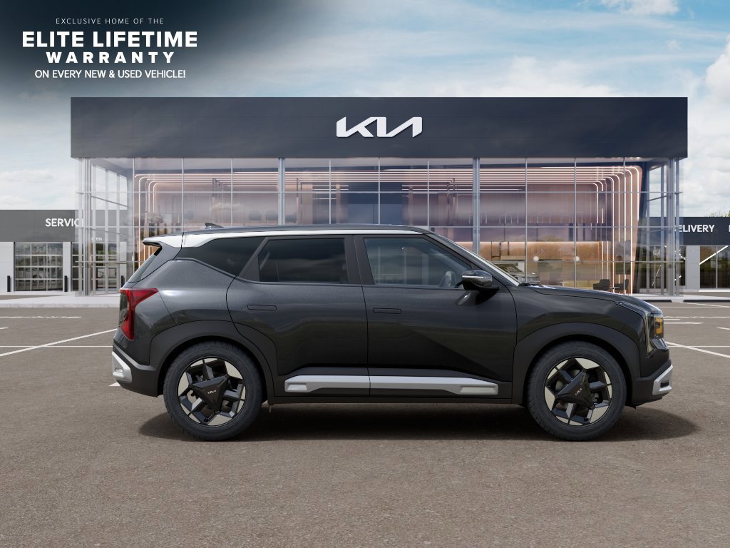 New 2027 Kia Seltos S FWD image 8