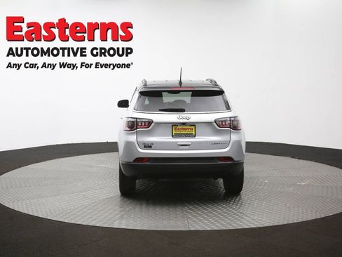 Used 2025 Jeep Compass Limited AWD/4WD image 36