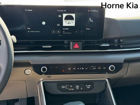 New 2026 Kia Carnival EX image 16