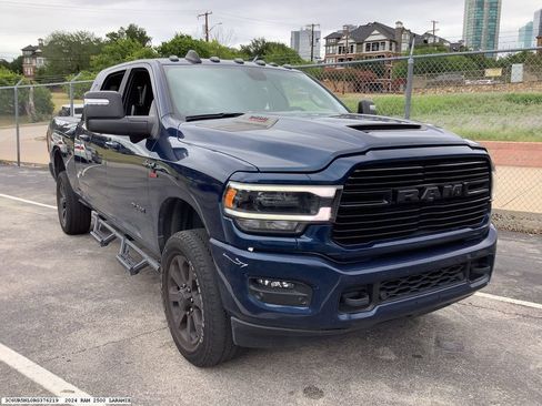 Used 2024 RAM 2500 Laramie w/ Night Edition AWD/4WD image 3