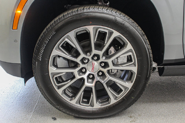 New 2026 GMC Yukon Denali w/ Denali Reserve Package AWD/4WD image 31