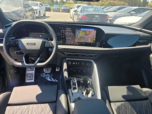 New 2025 Audi SQ5 Premium Plus image 23