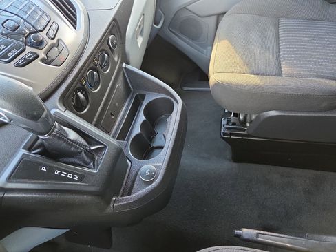 Used 2018 Ford Transit 350 XLT image 25