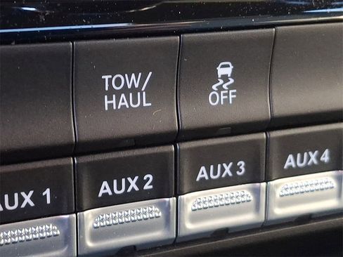 Used 2024 RAM 2500 Tradesman w/ Chrome Appearance Group image 26