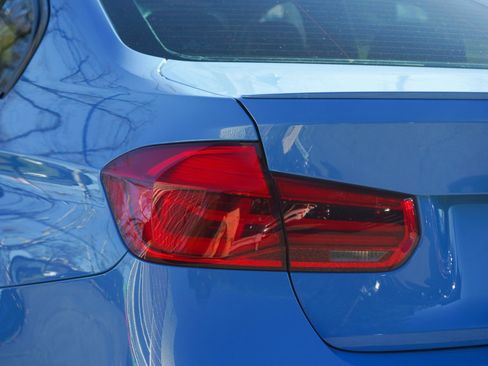 Used 2018 BMW M3 image 62