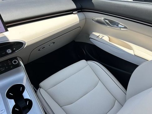 New 2026 Genesis GV70 2.5T Advanced AWD/4WD image 21