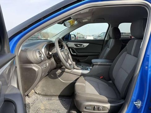Used 2025 Chevrolet Blazer LT image 10