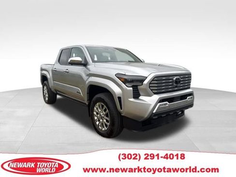 Used 2025 Toyota Tacoma Limited image 1