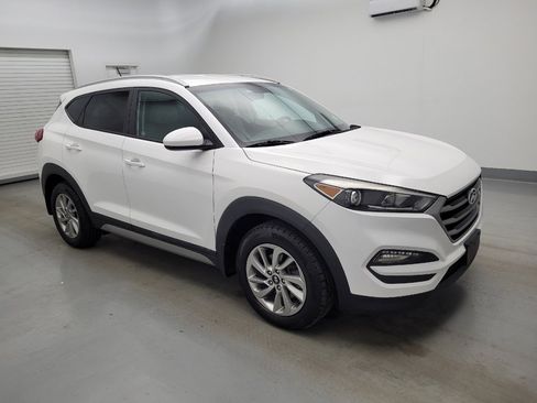 Used 2017 Hyundai Tucson SE AWD/4WD image 11