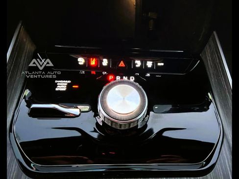 Used 2024 Jeep Wagoneer L Series II w/ Flexible Seating Group image 22