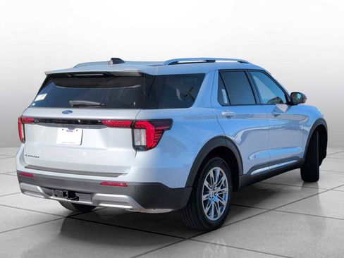 New 2025 Ford Explorer Platinum image 13