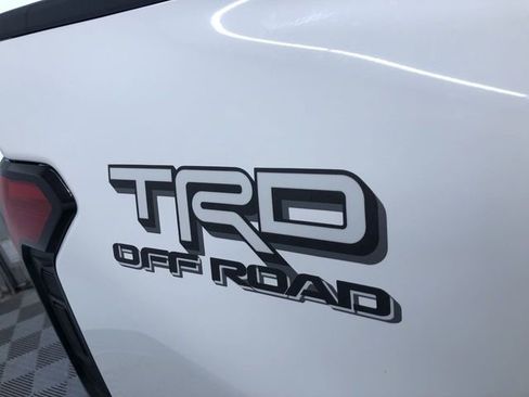 New 2025 Toyota Tacoma TRD Off-Road image 9
