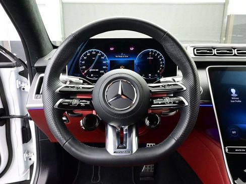 Used 2025 Mercedes-Benz S 63 AMG S image 8