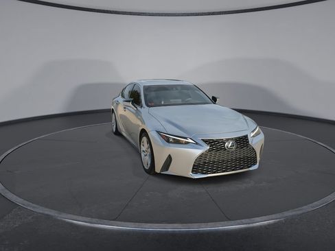 Used 2024 Lexus IS 300 w/ Comfort Package RWD image 3