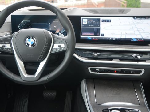 Used 2026 BMW X5 xDrive40i AWD/4WD image 18