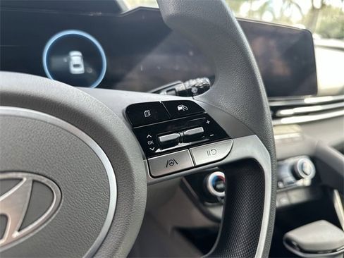 Used 2024 Hyundai Elantra SEL image 38