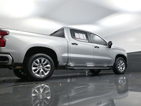 Used 2022 Chevrolet Silverado 1500 Custom image 16