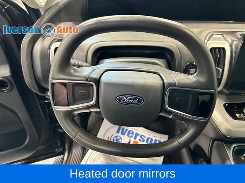 Used 2025 Ford Expedition Active AWD/4WD image 18