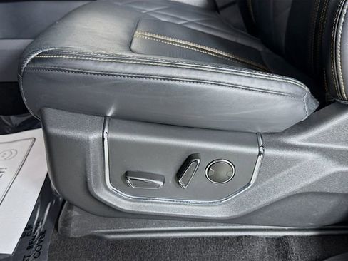 Certified 2024 Ford Expedition Max Platinum image 20