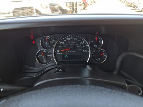 Certified 2024 GMC Savana 2500 w/ Driver Convenience Package RWD image 21