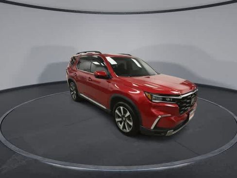 Used 2023 Honda Pilot Elite image 2