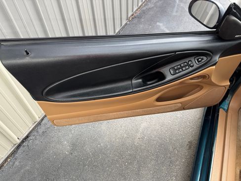 Used 1995 Ford Mustang GT RWD image 8