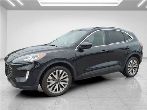 Used 2022 Ford Escape Titanium AWD/4WD image 5