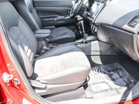 Used 2024 Mitsubishi Outlander Sport SE AWD/4WD image 35
