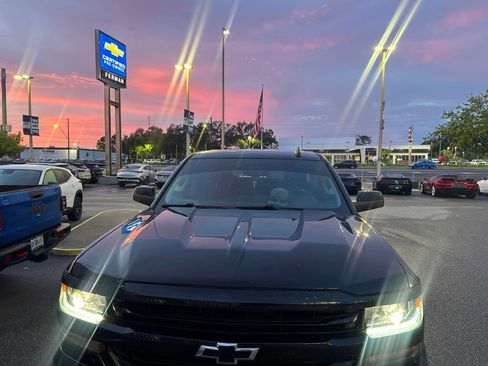 Used 2017 Chevrolet Silverado 1500 LT w/ Midnight Edition AWD/4WD image 2