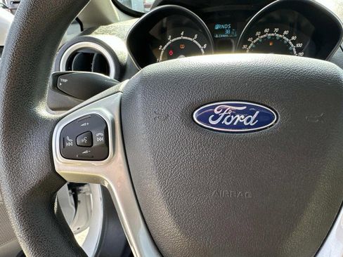 Used 2018 Ford Fiesta SE image 24