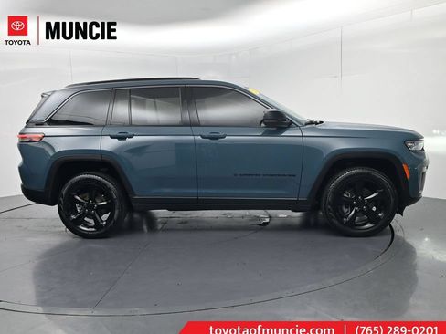 Used 2026 Jeep Grand Cherokee Limited w/ Limited Altitude Package AWD/4WD image 1