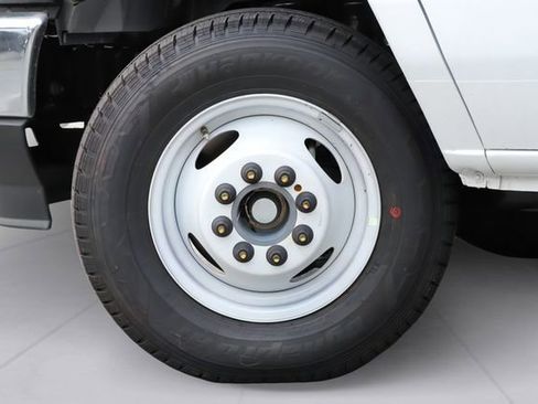 New 2026 Ford E-350 and Econoline 350 Super Duty w/ Power Equipment Group RWD image 9