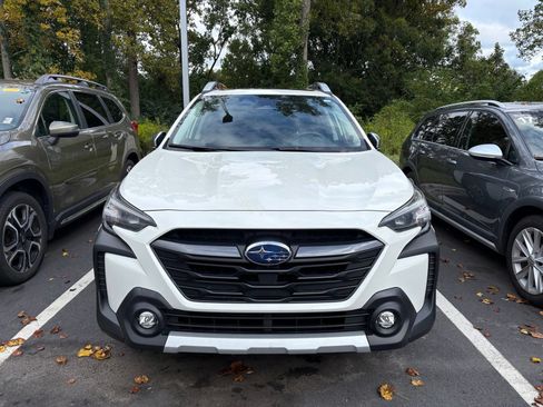 Certified 2023 Subaru Outback Touring XT AWD/4WD image 2