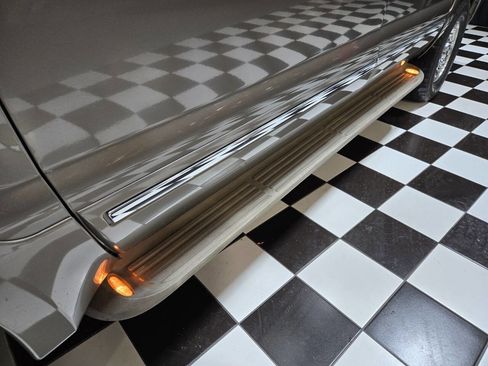 Used 2004 Ford Excursion Limited image 14