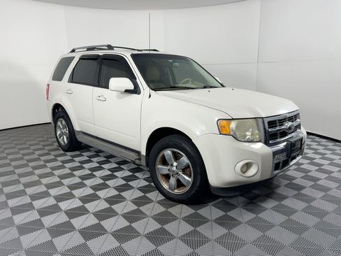 Used 2011 Ford Escape Limited w/ 302A Rapid Spec Order Code image 7