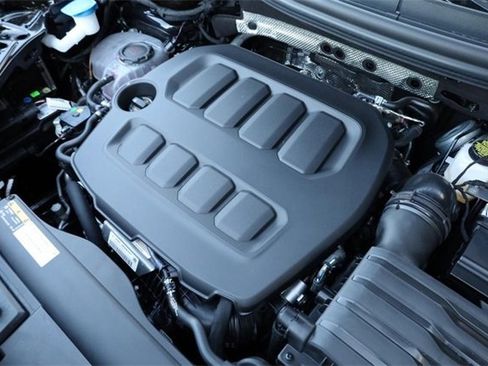 New 2025 Volkswagen Tiguan S image 24